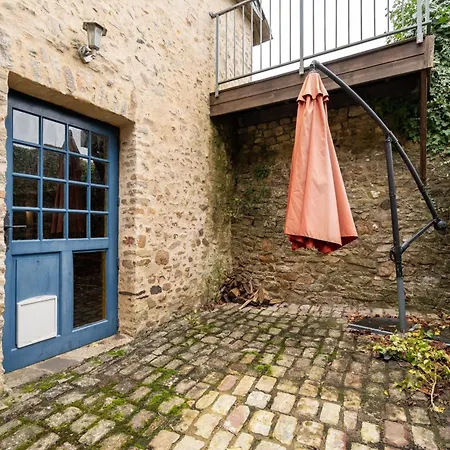 Holiday home Les Remparts Wifi - Terrasse Sainte-Suzanne (Mayenne)